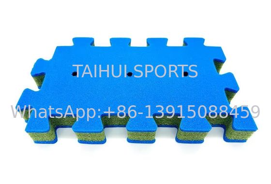 Kunstgrüner Spielplatz